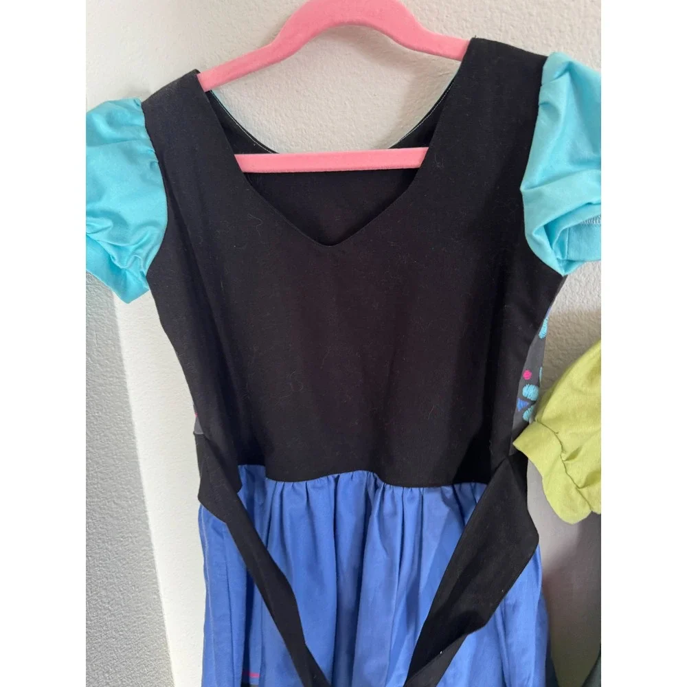 Handmade‎ Frozen Anna and Elsa Dress size 6 and 4 One of a kind